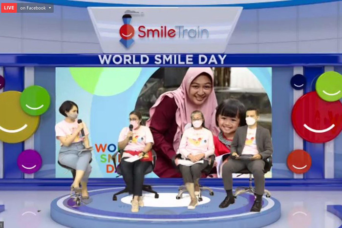 Penampilan spektakuler yang disiarkan secara daring pada momen Hari Senyum Sedunia atau World Smile Day, Jumat (1/10/2021).