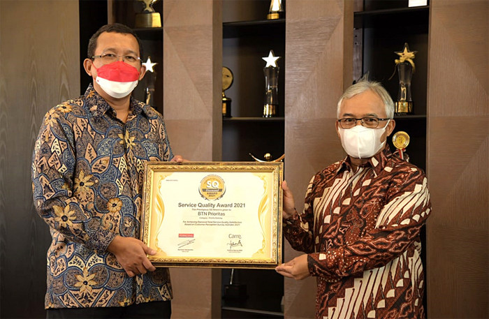 Bank BTN raih Penghargaan Best Priority Banking di ajang Service and Quality Award 2021 di Jakarta, Rabu (6/10/2021).