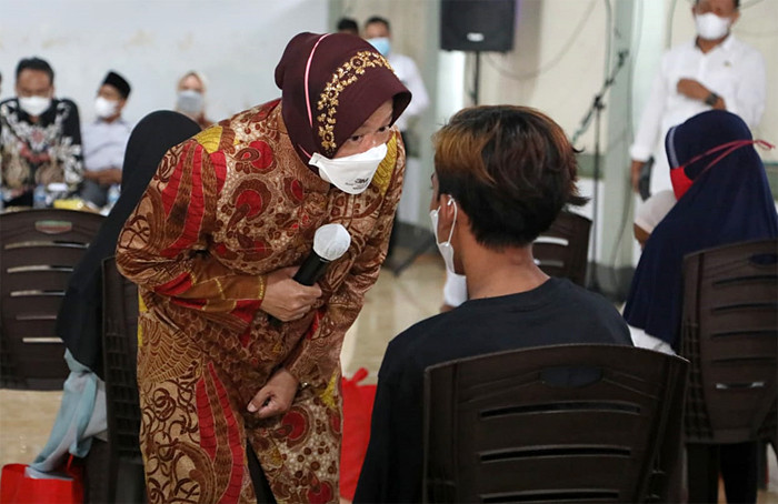 Mensos Tri Rismaharini melakukan kunjungan kerja ke Kabupaten Lombok Timur, Kabupaten Sumbawa, dan Kota Mataram, Nusa Tenggara Barat (NTB).