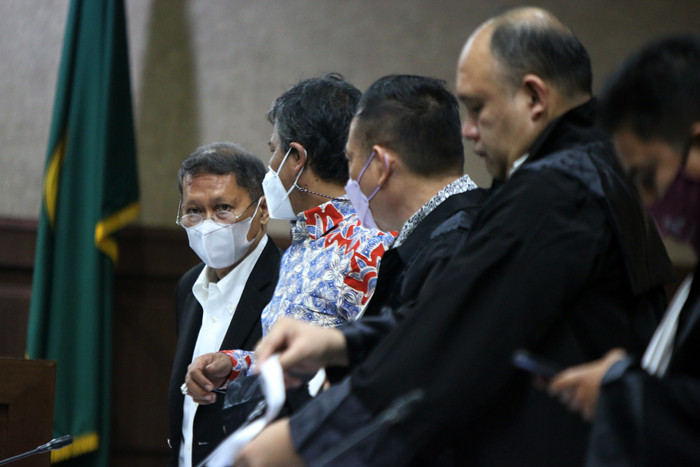 Terdakwa Mantan Direktur Utama PT Pelindo II (Persero) Richard Joost Lino menjalani sidang lanjutan di Pengadilan Tipikor, Jakarta, Rabu (13/10/2021).