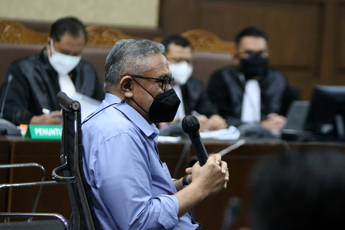 Terdakwa Mantan Direktur Utama PT Pelindo II (Persero) Richard Joost Lino menjalani sidang lanjutan di Pengadilan Tipikor, Jakarta, Rabu (13/10/2021).