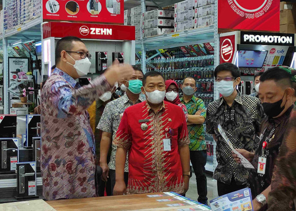 Strategi ekspansi ini untuk menopang target pertumbuhan konsolidasi kurang lebih sebesar 10%, dimana segmen retail ditargetkan tumbuh sebesar 15%.