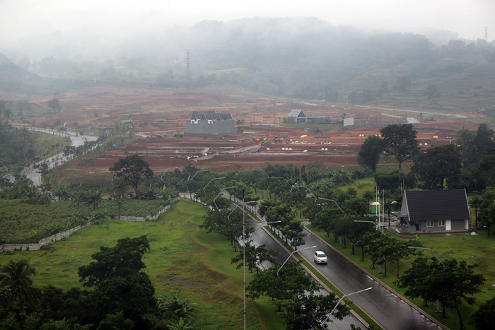 Pembangunan perumahan di kawasan Summarecon Bogor, Jawa Barar, Senin, (18/10/2021).