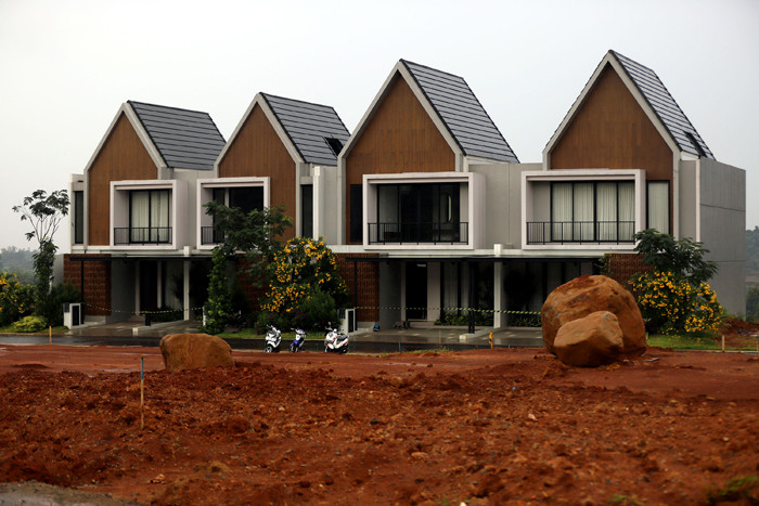 Pembangunan perumahan di kawasan Summarecon Bogor, Jawa Barar, Senin, (18/10/2021).