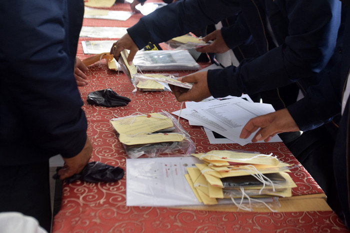 Pengungkapan kasus yang dilakukan oleh Ditreskrimsus Polda Jateng di Loby Mapolda Jateng, Semarang, Jawa Tengah, Selasa (19/10/2021).