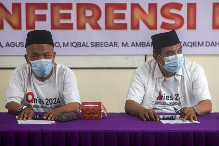 Relawan yang mengatasnamakan ANIES saat deklarasi Anies Baswedan for Presiden 2024 di Gedung Joeang 45, Menteng, Jakarta Pusat, Rabu (20/10/2021).