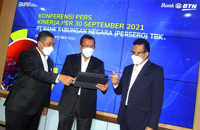 Direktur Utama PT Bank Tabungan Negara (Persero) Tbk Haru Koesmahargyo saat Laporan keuangan perseroan per 30 September 2021 di Jakarta, Kamis (21/10/2021).