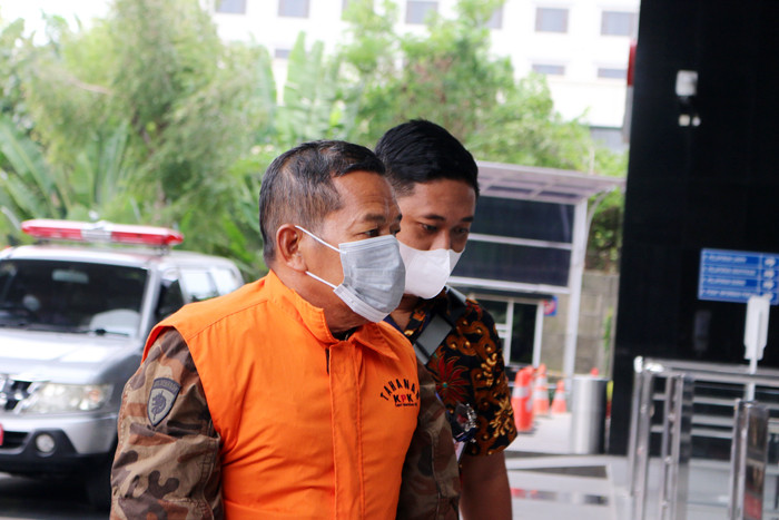 Tersangka Adimulia Agrolestari Sudarso tiba di Gedung KPK, Jakarta, Jumat (22/10/2021).