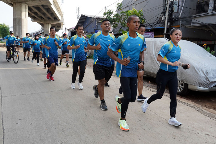 PLN menargetkan donasi yang terkumpul dari PLN Mobile Virtual Run & Ride 2021 sebesar Rp 14 miliar.