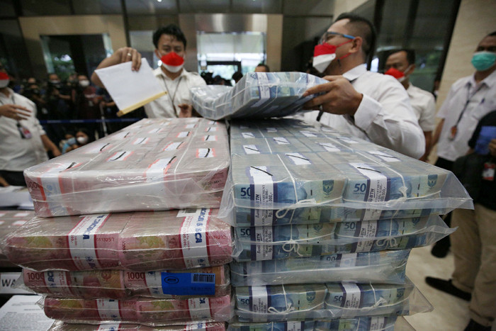Rilis kasus pinjaman online ilegal di Bareskrim Mabes Polri, Jakarta, Senin (25/10/2021).