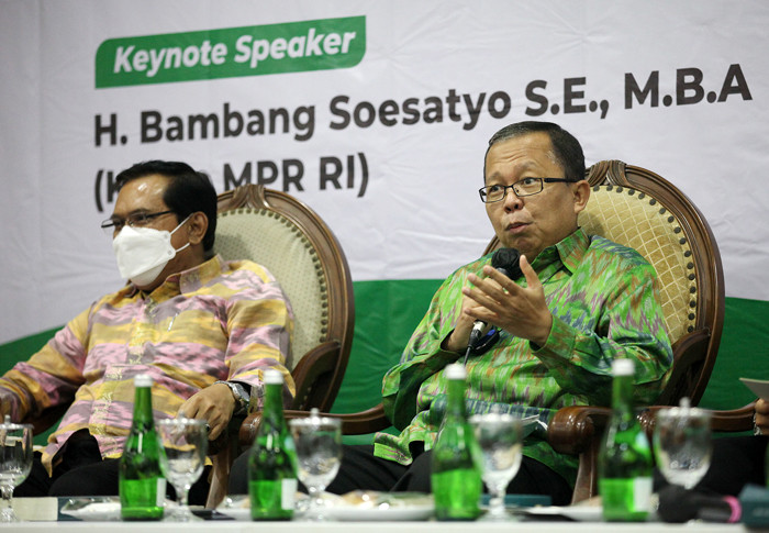 Bedah buku dengan judul Catatan dari Senayan 2: Relasi Islam dan Negara, Perjalanan Indonesia karya Arsul Sani.