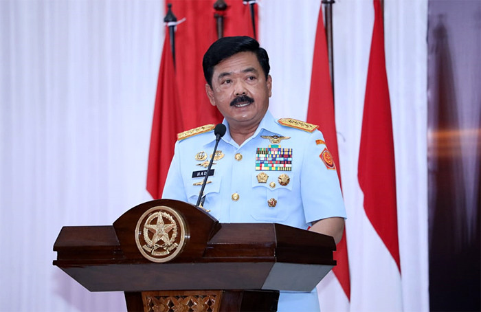 Panglima TNI Marsekal TNI Hadi Tjahjanto memberikan pembekalan akhir Pendidikan kepada para Peserta Didik Sespimti Polri di Lemdiklat Polri, Rabu (27/10/2021).