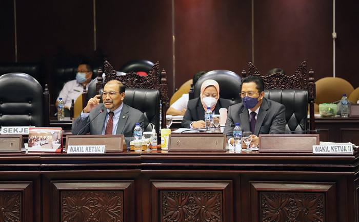 Rapat Paripurna DPD Masa Sidang II Tahun Sidang 2021-2022 di Kompleks Parlemen, Senayan, Jakarta, Selasa (2/11/2021).