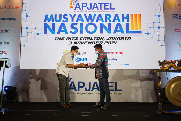 Musyawarah Nasional Asosiasi Penyelenggara Jaringan Telekomunikasi (APJATEL) di Jakarta, Rabu (3/11/2021).