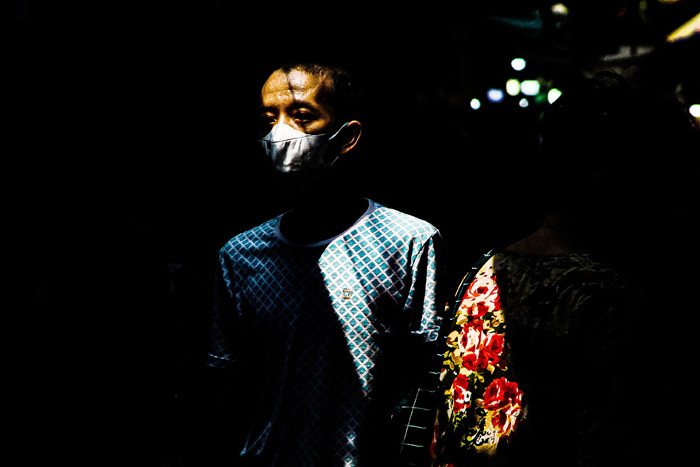 Warga melakukan aktivitas saat Penerapan PPKM Level 1 di Jakarta, Rabu (3/11/2021).