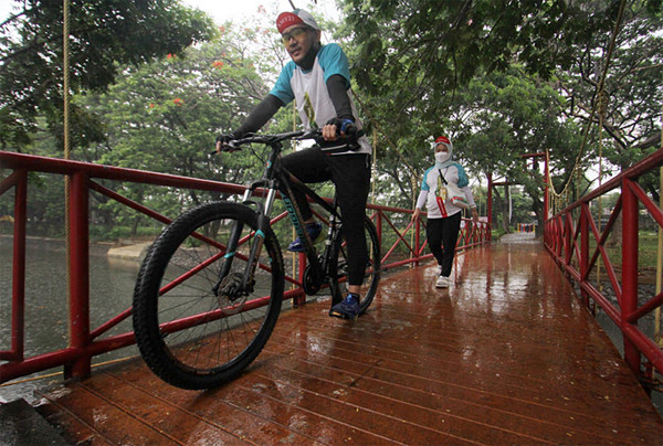Acara olahraga dengan tema Kemayoran Urban Fun Ride di Jakarta, Jumat (5/11/2021).