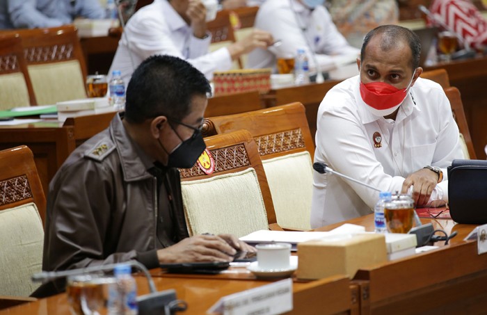 Rapat kerja dengan Komisi III DPR RI di Kompleks Parlemen, Senayan, Jakarta, Senin (15/11/2021).