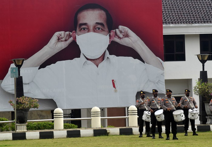 Wakapolda Jateng, Brigjen Pol Abiyoso Seno Aji melakukan inspeksi usai menggelar apel gelar pasukan Operasi Zebra Candi 2021 di Mapolda Jateng.