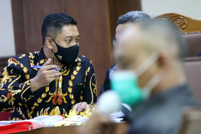 Terdakwa mantan Penyidik KPK Stepanus Robin Pattuju menjalani sidang lanjutan di Pengadilan Tipikor, Jakarta, Senin (15/11/2021).