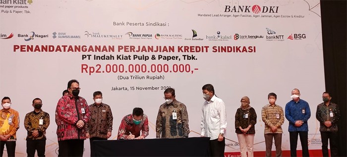 Penandatanganan perjanjian kredit sindikasi investasi refinancing senilai Rp2 triliun.