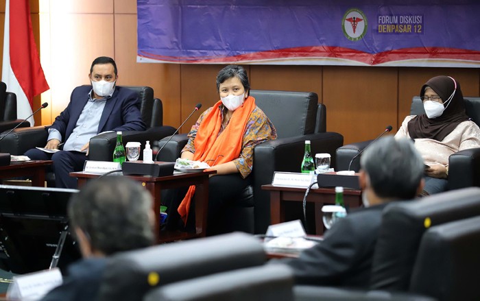 Diskusi Forum Denpasar 12 dengan Ikatan Dokter Indonesia (IDI) terkait pembahasan RUU Pendidikan Kedokteran.