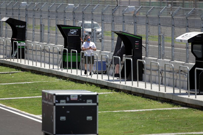 Petugas melakukan inspeksi di sejumlah titik sekitar sirkuit jelang pembukaan balap motor World Superbike (WSBK) 2021 di Sirkuit Mandalika.