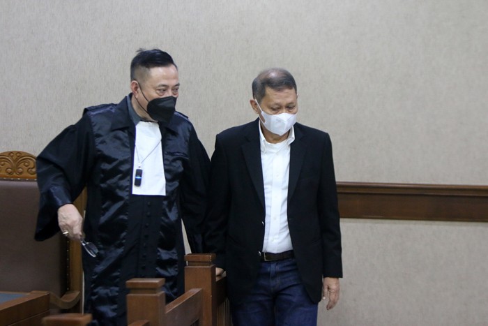 Terdakwa Mantan Direktur Utama PT Pelindo ll RJ Lino mengikuti sidang lanjutan di Pengadilan Tipikor, Jakarta, Kamis (18/11/2021).