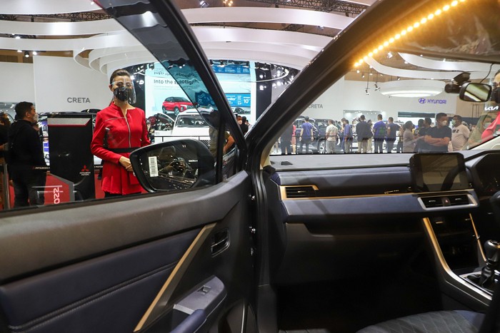 Mitsubishi New Xpander dan Xpander Cross dipamerkan dalam gelaran GIIAS 2021 di Indonesia Convention Exhibition (ICE) BSD, Jumat (19/11/2021).