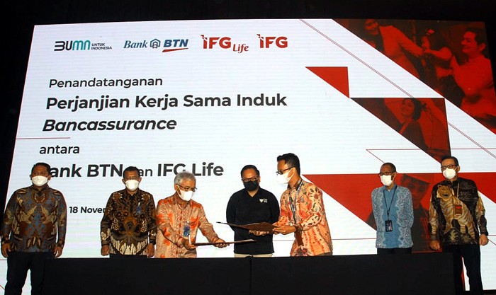 Penandatanganan perjanjian kerja sama di Jakarta, Kamis (18/11/2021).