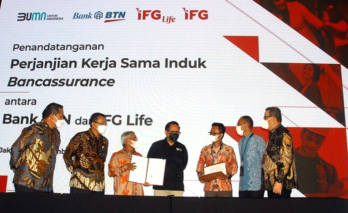 Penandatanganan perjanjian kerja sama di Jakarta, Kamis (18/11/2021).