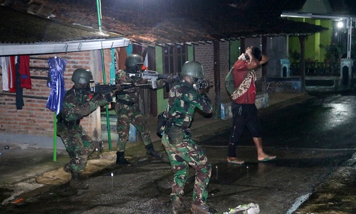 Sekitar 120 prajurit Yonif Raider 400/BR mengikuti latihan Uji Siap Tempur (UST) tingkat peleton di daerah latihan Ngaliyan kompleks, Semarang, Jawa Tengah.