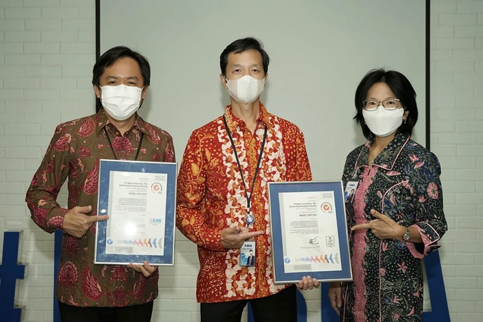 BCA melalui Satuan Kerja Enterprise Security (SKES) yang bertugas melindungi dan mengamankan aset informasi BCA dari ancaman cyber.