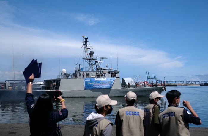Pelepasan Kapal Ekspedisi Layanan Kas BI Sulsel di Dermaga Layang Lantamal VI, Makassar, Kamis (25/11/2021).