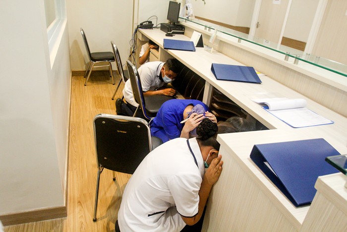 Simulasi tanggap bencana yang dilakukan Siloam Hospitals Lippo Village, Tangerang, Kamis (25/11/2021).