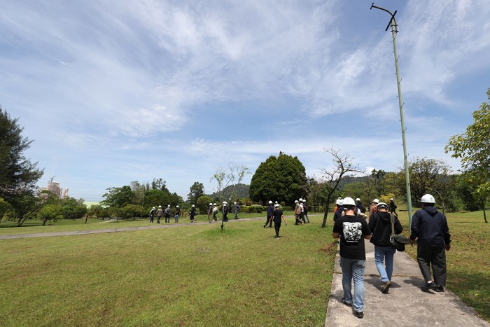 Pemandangan Taman Reklamasi Indarung, di Kecamatan Lubukkilangan Kota Padang, Sumatera Barat, Sabtu (27/11/2021).