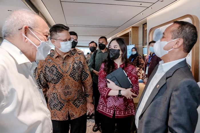 Wamenparekraf Angela Tanoesoedibjo menghadiri Rakornas Percepatan Pengembangan 5 DPSP di Jakarta, Rabu (1/12/2021).