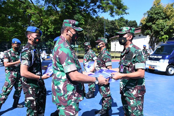 Kepala Staf Angkatan Udara (Kasau), Marsekal TNI Fadjar Prasetyo menyerahkan 130 unit Kendaraan Khusus (Ransus) kepada Polisi Militer TNI AU (Pomau).