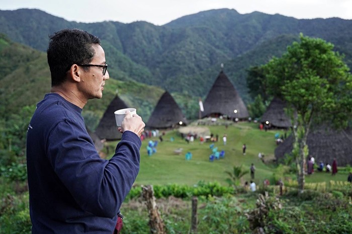 Menparekraf Sandiaga Salahuddin Uno, melakukan visitasi ke Desa Wae Rebo, yang masuk dalam 50 besar desa wisata terbaik di Ajang Desa Wisata Indonesia 2021.