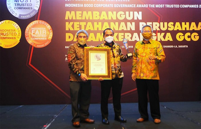Penghargaan Indonesia Most Trusted Company pada ajang Indonesia Good Corporate Governance Award 2021 di Jakarta, Rabu (8/12/2021).