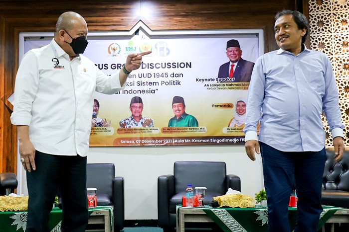 Focus Group Discussion di Universitas Muhammadiyah Jakarta bertema Amandemen UUD 1945 dan Rekonstruksi Sistem Politik Indonesia, Selasa (7/12/2021).