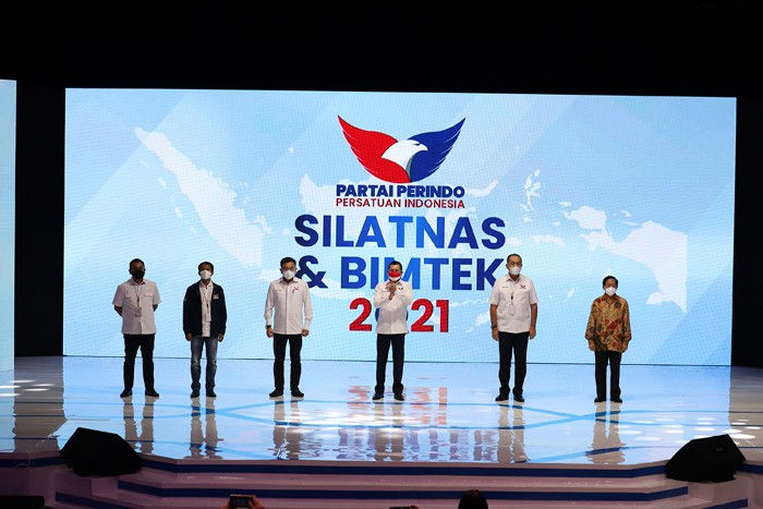 HT mengingatkan kepada anggota legislatif dari Perindo untuk mampu menyosialisasikan tujuan mulia partai yakni mewujudkan kesejahteraan rakyat Indonesia.