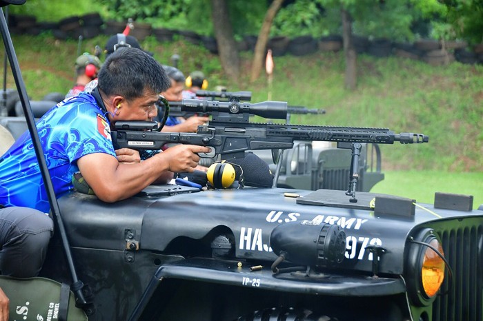 Perlombaan menembak Kasal Cup 2021 di Lapangan Tembak Jusman Puger Kesatrian Marinir Hartono, Cilandak, Jakarta Selatan, Sabtu (11/12/2021).