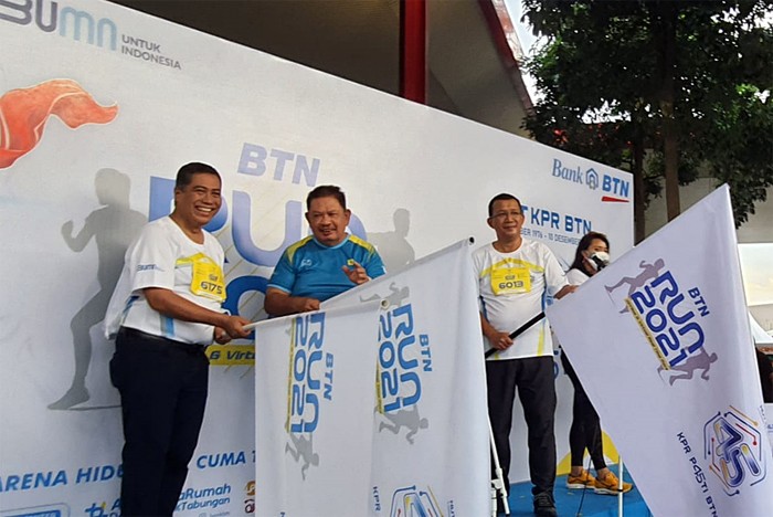 BTN RUN 2021 Charity For Semeru dalam rangka HUT KPR 45 Semeru di Serpong, Banten, Minggu (12/12/2021).