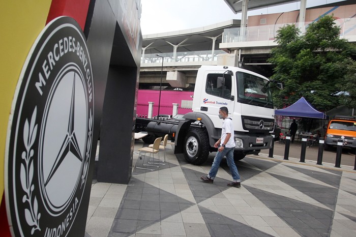 PT Kobexindo Tractors Tbk (KOBX) terus memperkuat segmen non tambang, salah-satunya dengan memasarkan truk kelas berat jalan raya Mercedes-Benz AXOR.