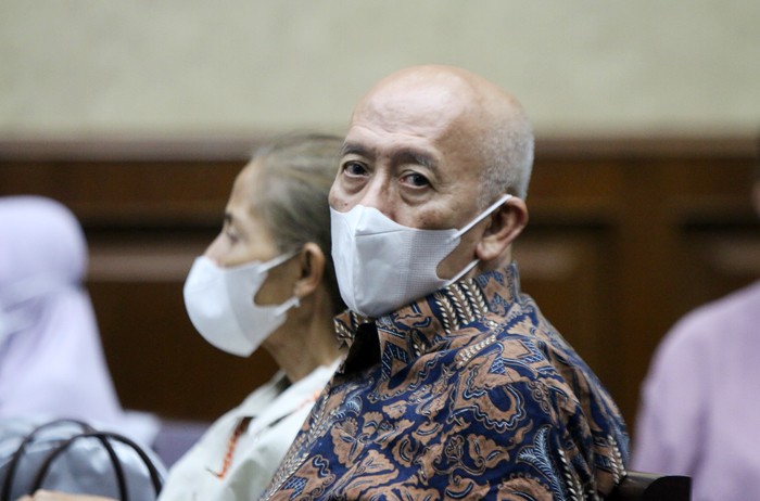 Terdakwa Pemilik PT AMS, Kiagus Emil Fahmy Cornain menjalani sidang lanjutan di Pengadilan Tipikor, Jakarta, Selasa (14/12/2021).