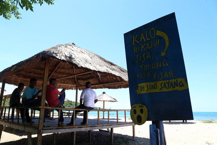 Pusat Informasi Ekowisata (PIE) TNP Laut Sawu, di Pantai Oesina Nusa Tenggara Timur, Kamis (16/12/2021).