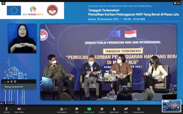 Diskusi Publik Tangguh Terkoneksi: Pemulihan Korban Pelanggaran HAM yang Berat di Masa Lalu yang digelar secara virtual, Kamis (16/12/2021).