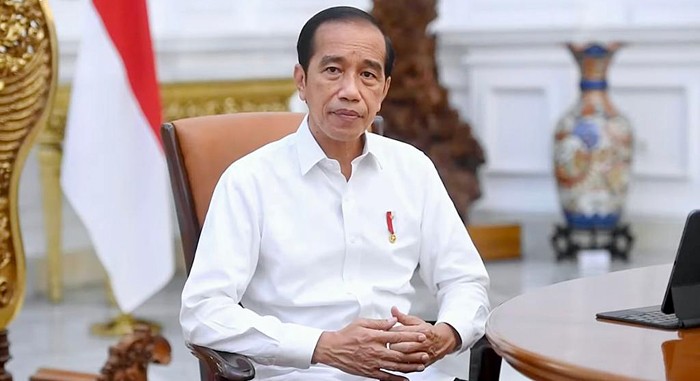 Presiden Joko Widodo mengajak masyarakat untuk bersama-sama berupaya mencegah terjadinya penularan Covid-19 varian Omicron di Tanah Air.