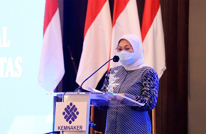 Menteri Ketenagakerjaan Ida Fauziyah secara resmi membuka Rapat Kerja Nasional (Rakernas) II Forum Koordinasi Nasional Balai Latihan Kerja Komunitas Tahun 2021.