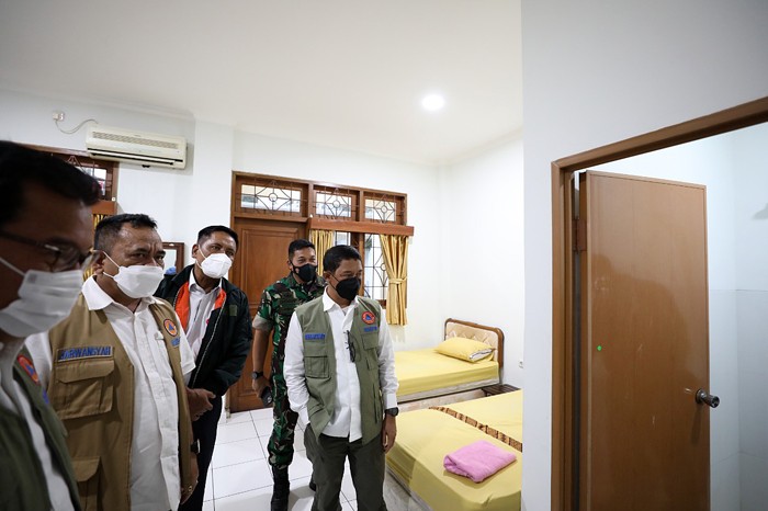 Peninjauan pertama dilakukan di Rusun Nagrak yang berada di bilangan Cilincing, Jakarta Utara.
